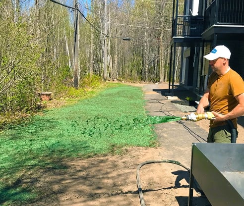 Semences puvérisé sur le sol pour un Gazon rapide avec l'Hydro-ensemencement